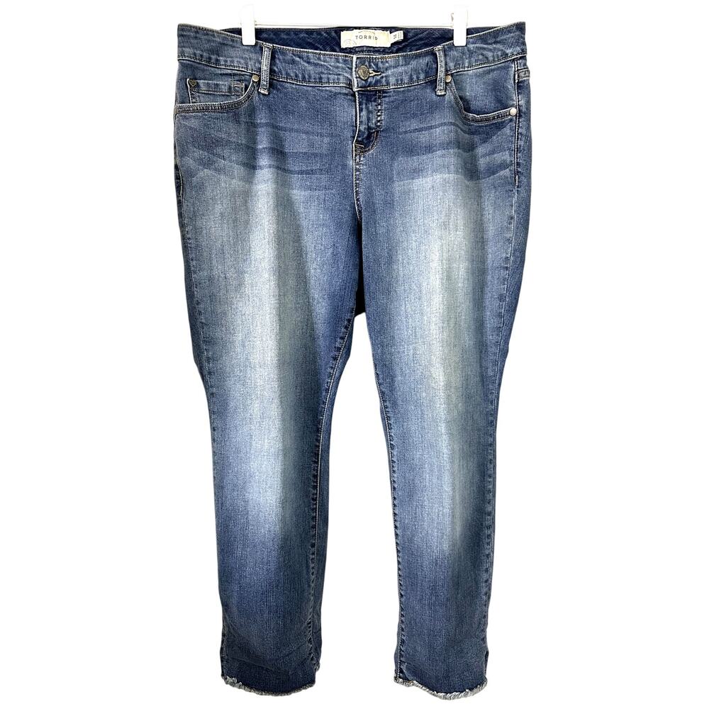 Torrid Size 14 Cuffed Cropped Relaxed Denim Jeans Medium Wash Raw Hem